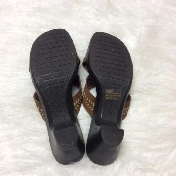 COLDWATER CREEK HEELS/SANDALS/SHOES - Picture 4 of 6
